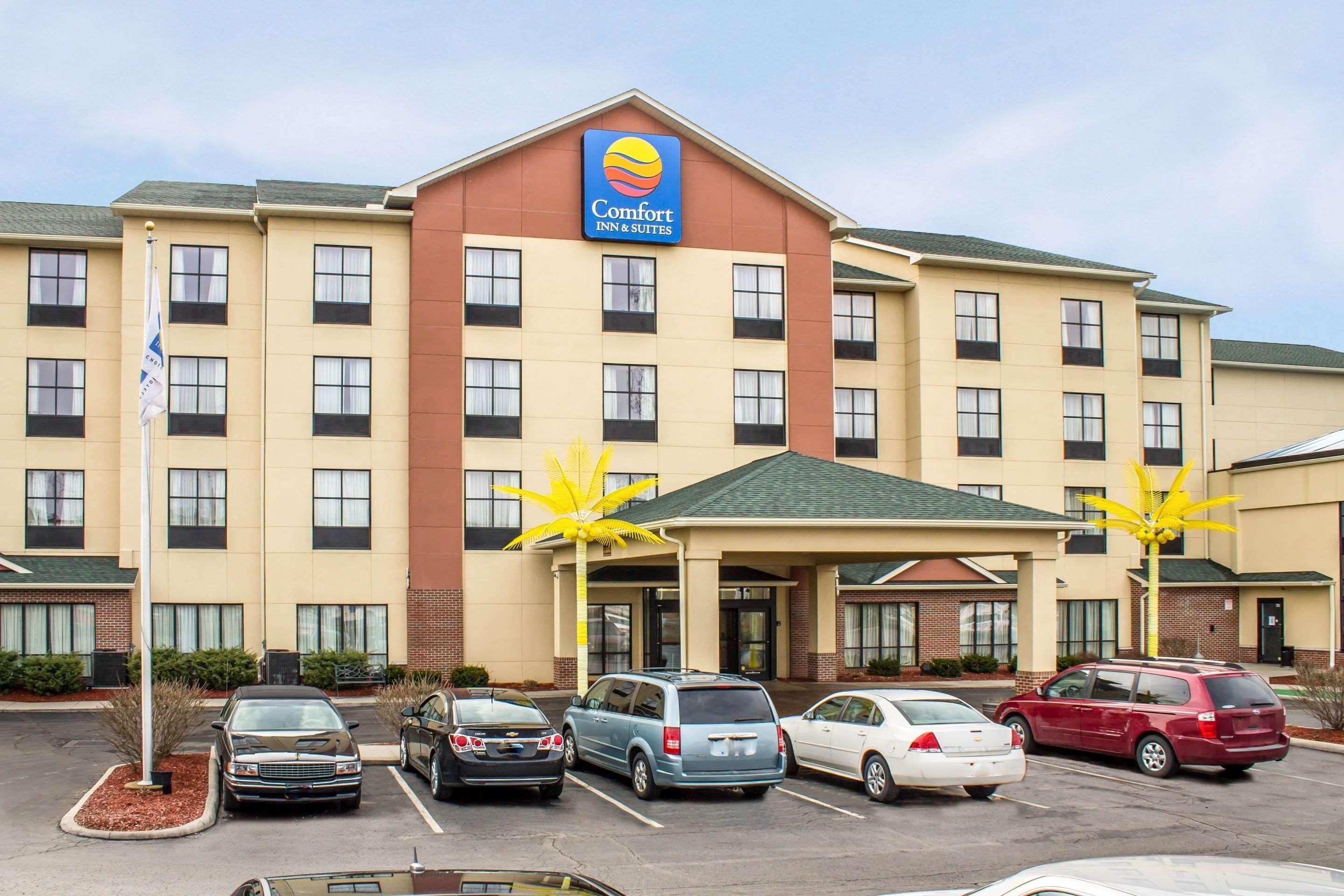 Comfort Inn & Suites Kent - University Area Exteriér fotografie